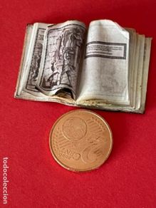 Casas de muñecas: Libro medieval miniatura, abierto, para casa de muñecas